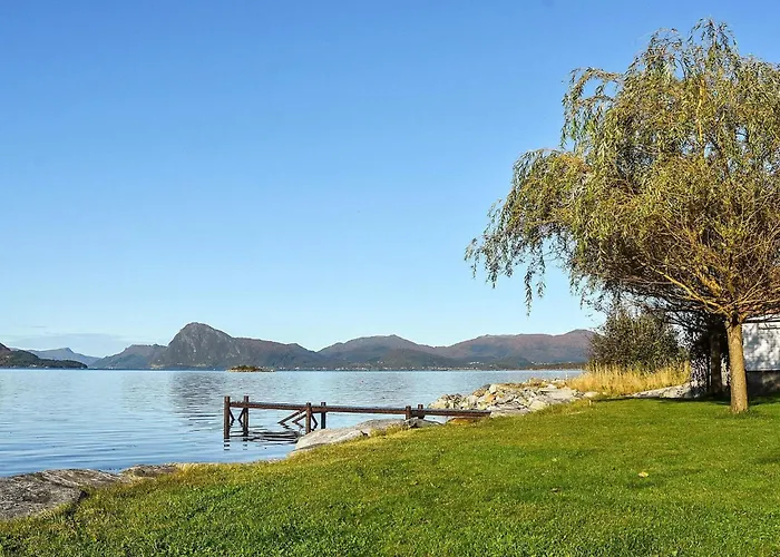 Family Oasis With View-by Traum Ålesund